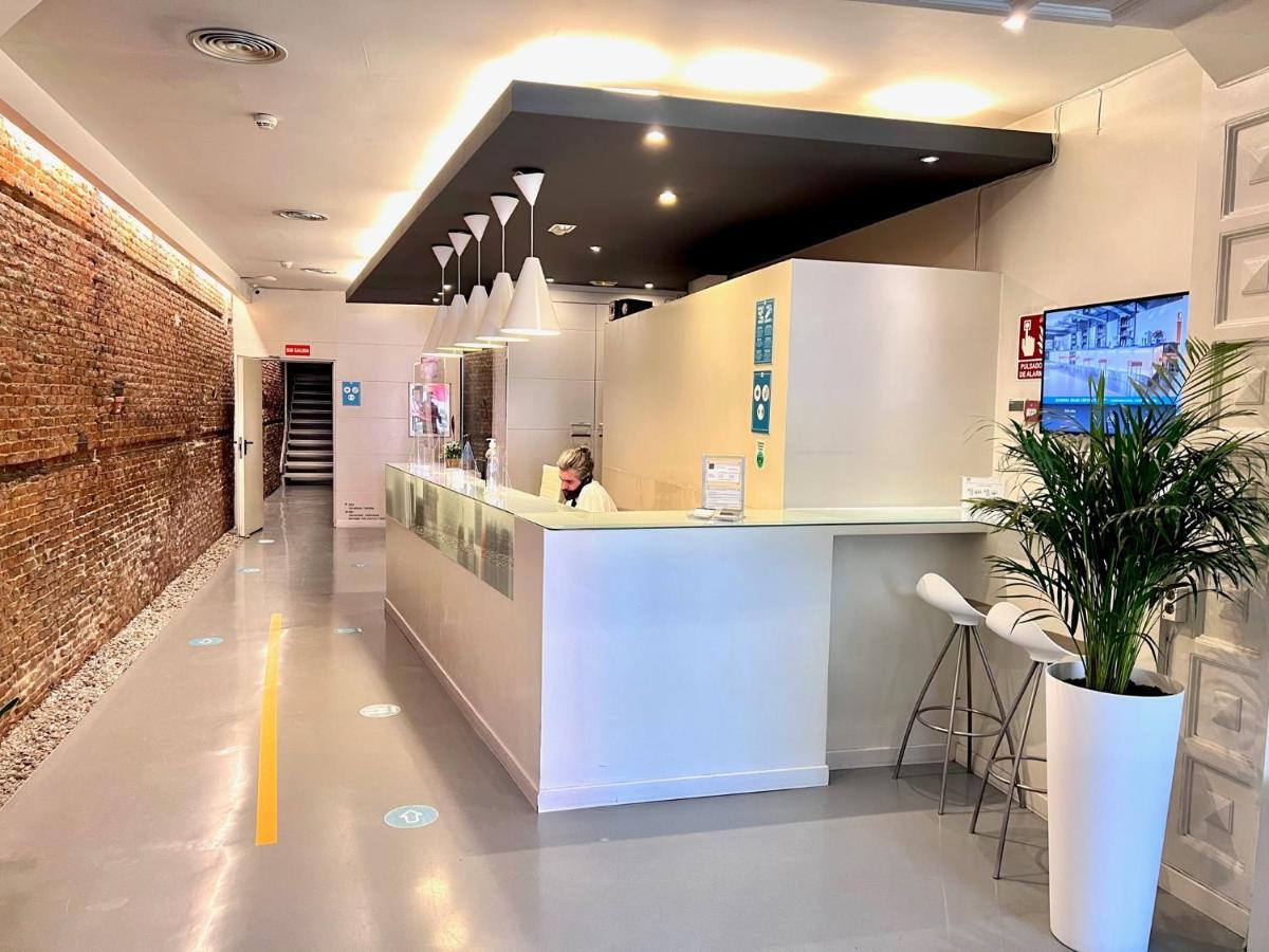 Hotel Urbansea Atocha 113 Madrid Esterno foto