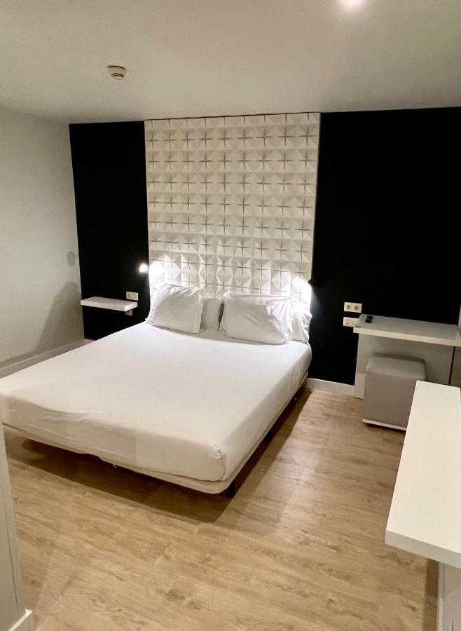 Hotel Urbansea Atocha 113 Madrid Esterno foto