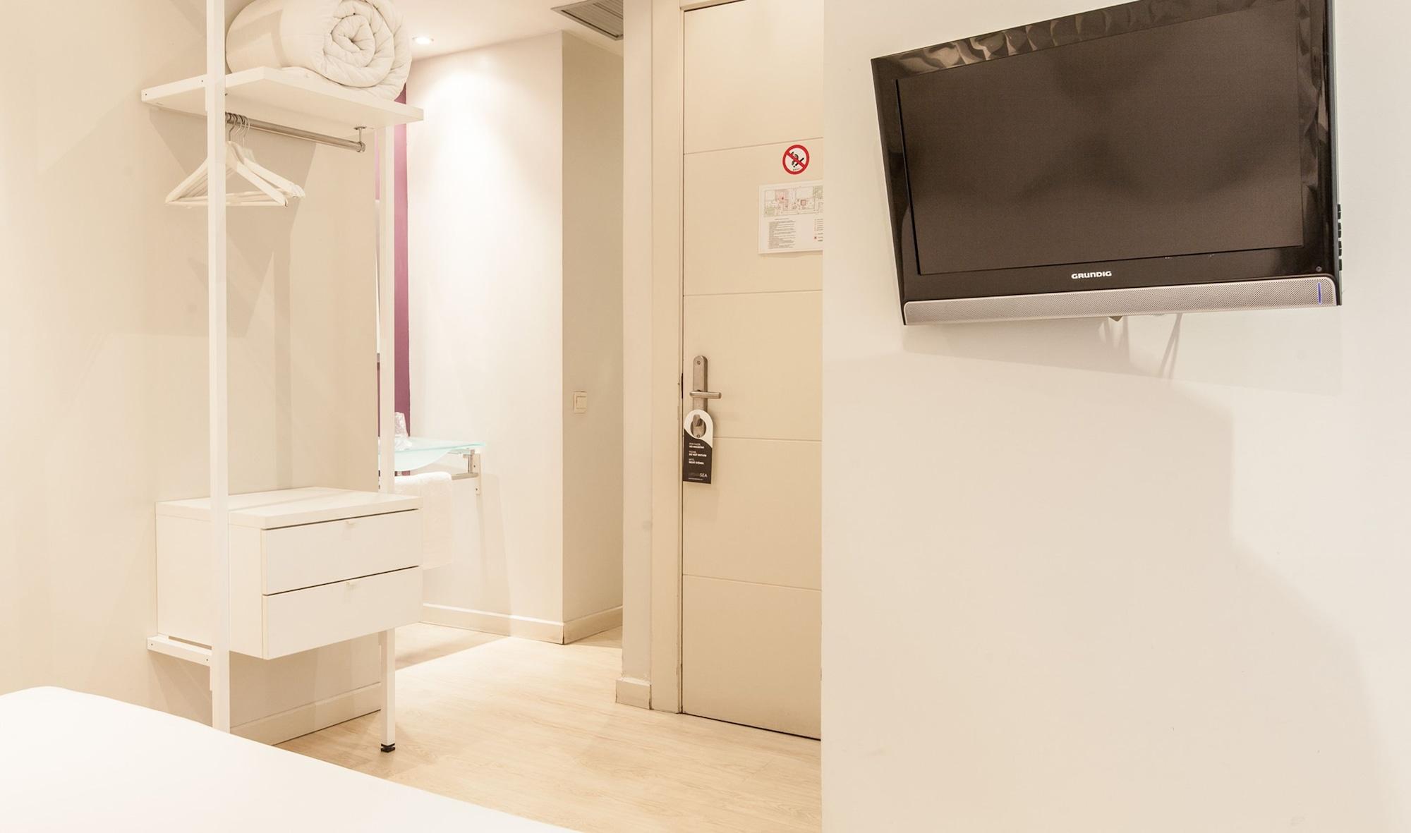 Hotel Urbansea Atocha 113 Madrid Esterno foto