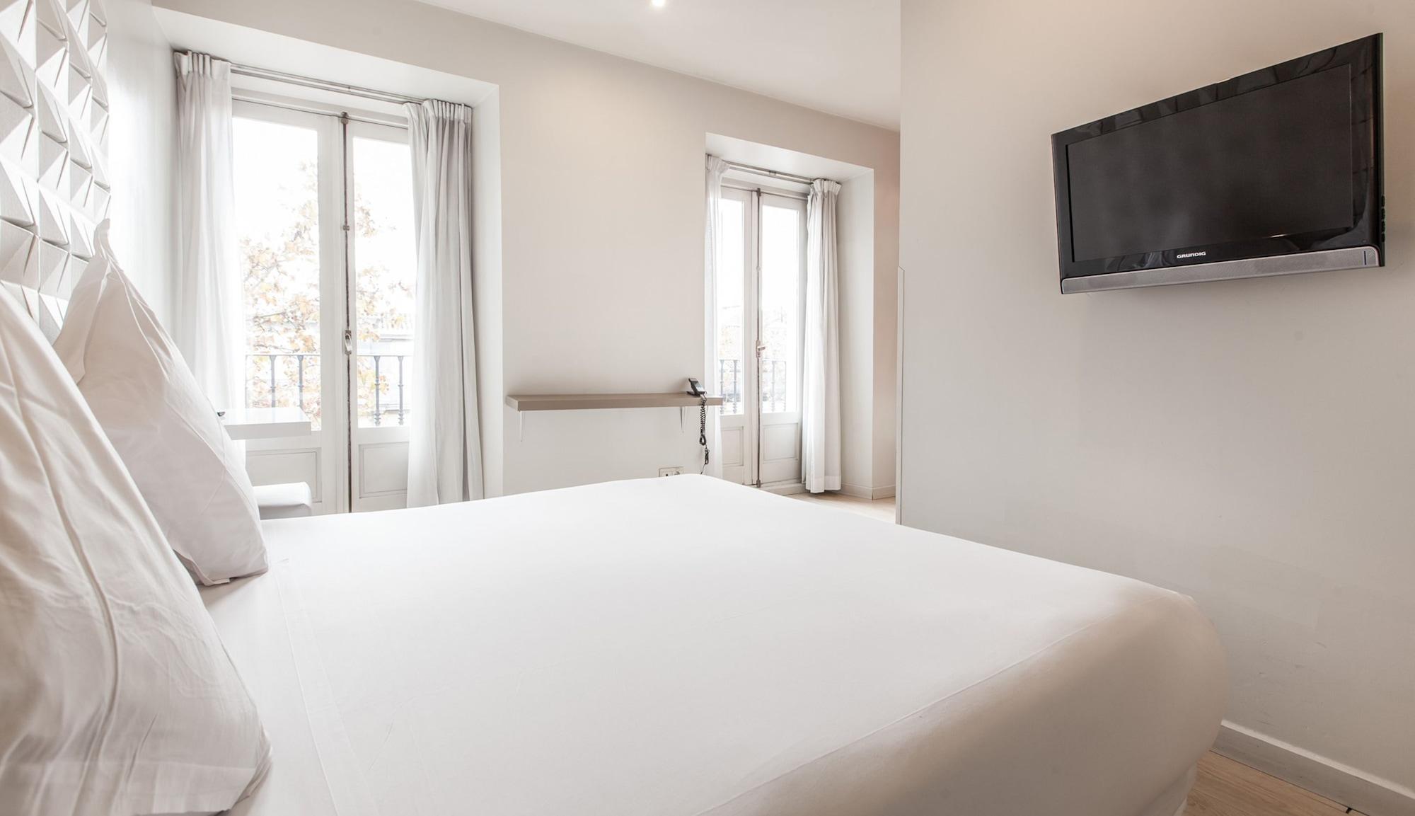 Hotel Urbansea Atocha 113 Madrid Esterno foto