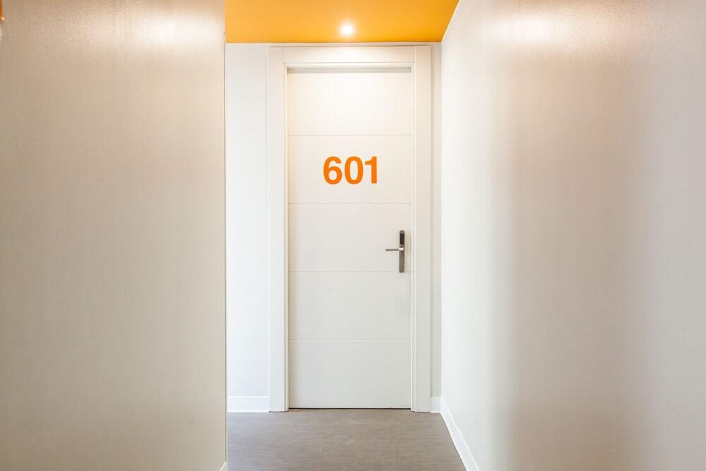 Hotel Urbansea Atocha 113 Madrid Esterno foto