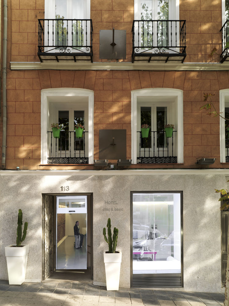 Hotel Urbansea Atocha 113 Madrid Esterno foto
