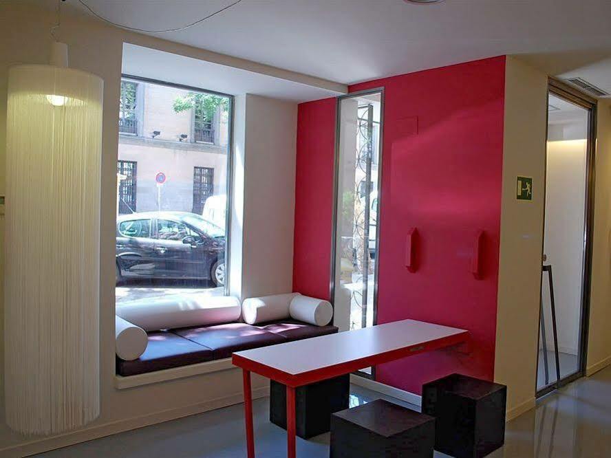 Hotel Urbansea Atocha 113 Madrid Esterno foto